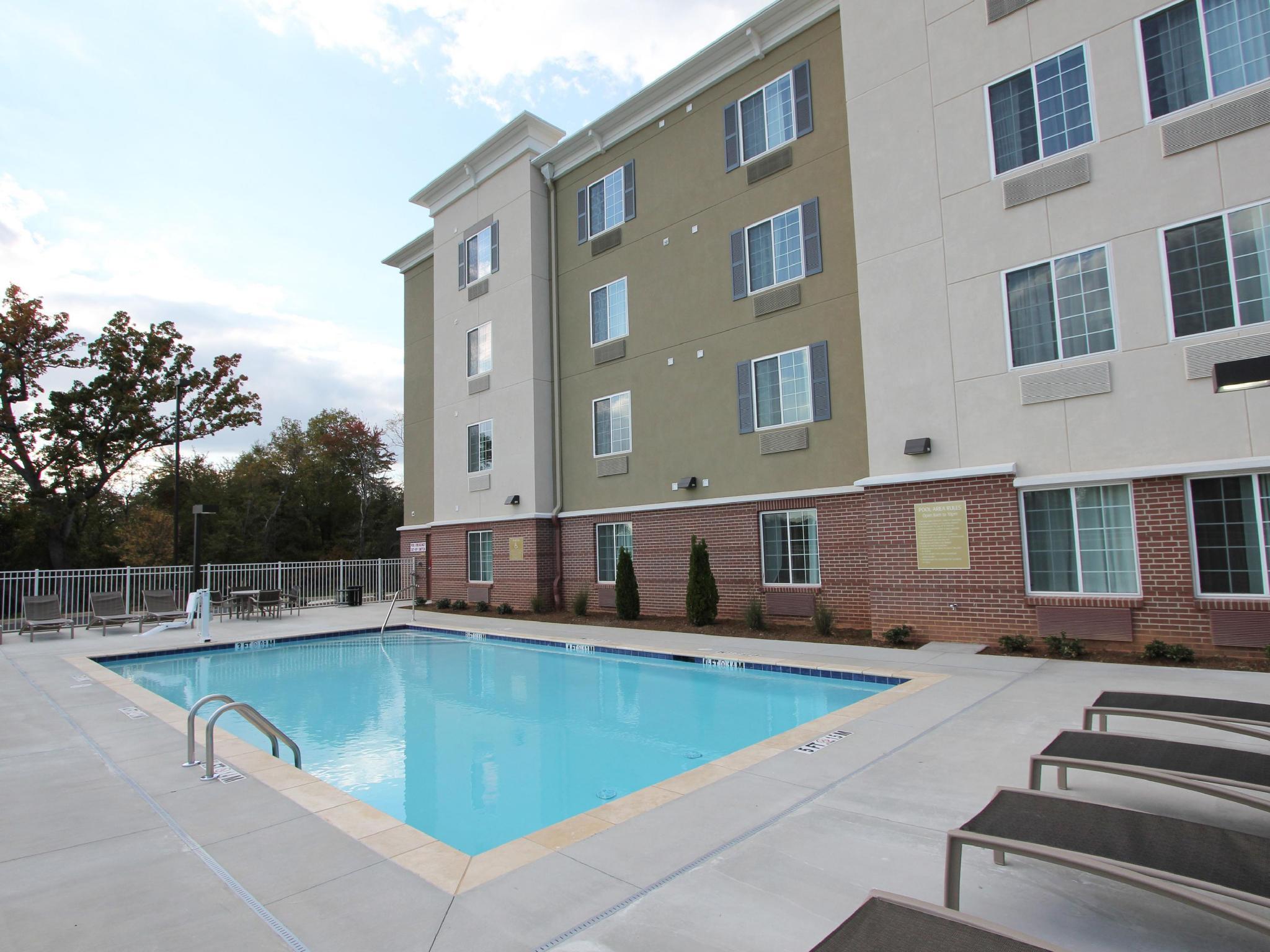 Candlewood Suites Greenville By Ihg Екстериор снимка